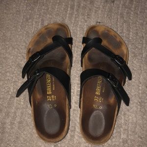 Black Birkenstock’s